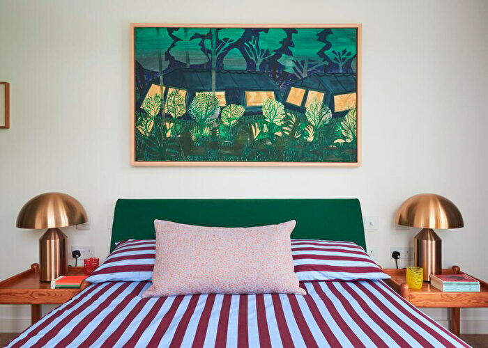 2 Bedroom Apartment For Sale In Shoreline Crescent, Folkestone, CT20