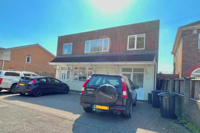 3 Bedroom Maisonette To Rent In Woodacre Road, Birmingham, B24