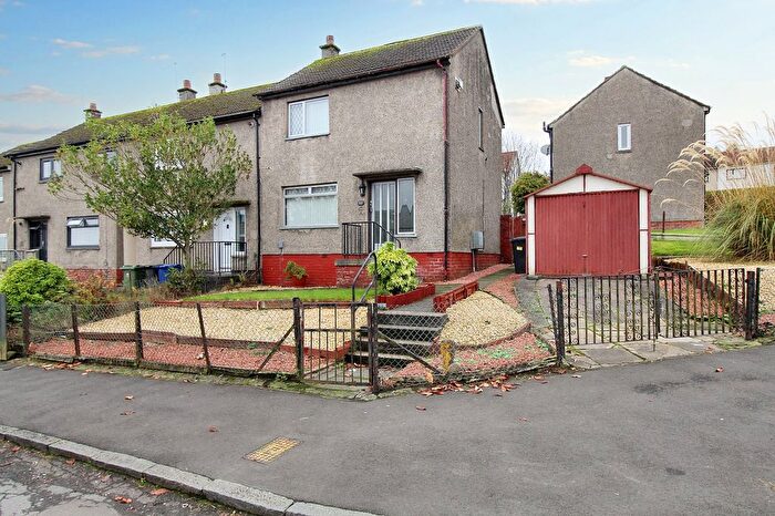 2 Bedroom End Of Terrace House For Sale In Hollows Crescent, Paisley, Renfrewshire, PA2