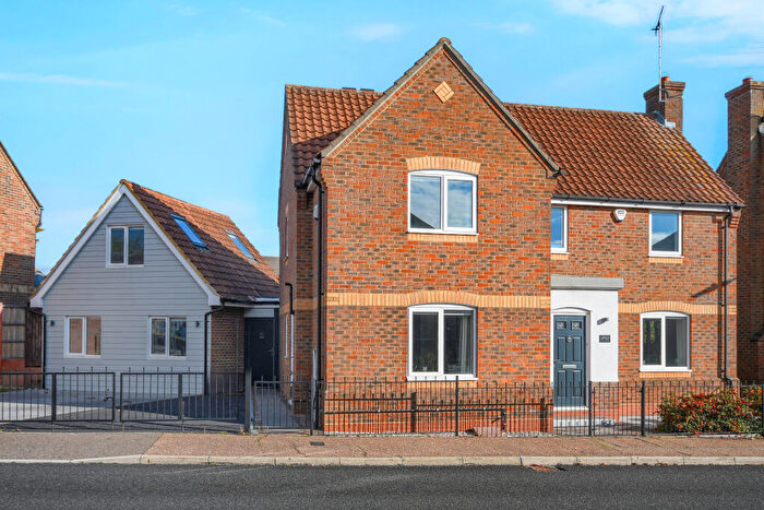 4 Bedroom Detached House For Sale In Beeleigh Link, Chelmer Village, Chelmsford, CM2