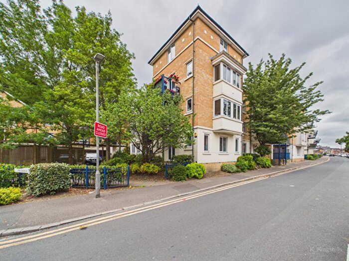 2 Bedroom Flat To Rent In Peddle Court, West End Road, High Wycombe, HP11