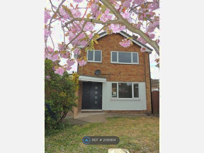 3 Bedroom Detached House To Rent In Glastonbury Close, Mansfield Woodhouse, Mansfield, NG19