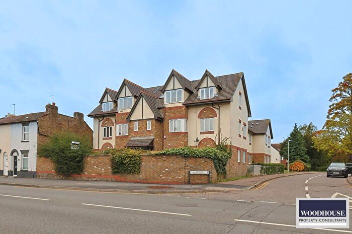 1 Bedroom Apartment To Rent In Friends Avenue, Cheshunt, EN8