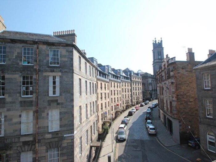 1 Bedroom Flat To Rent In Clarence Street, Stockbridge, Edinburgh, EH3
