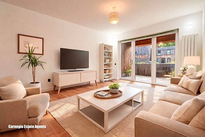 2 Bedroom Flat To Rent In Clock House Gardens, Welwyn, AL6