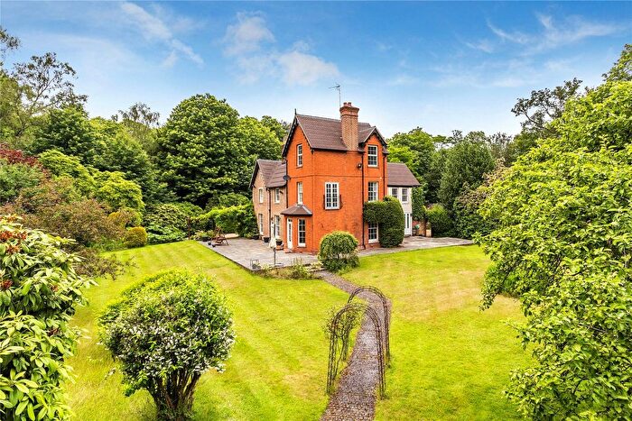 7 Bedroom Detached House For Sale In Deepcut, Camberley, GU16