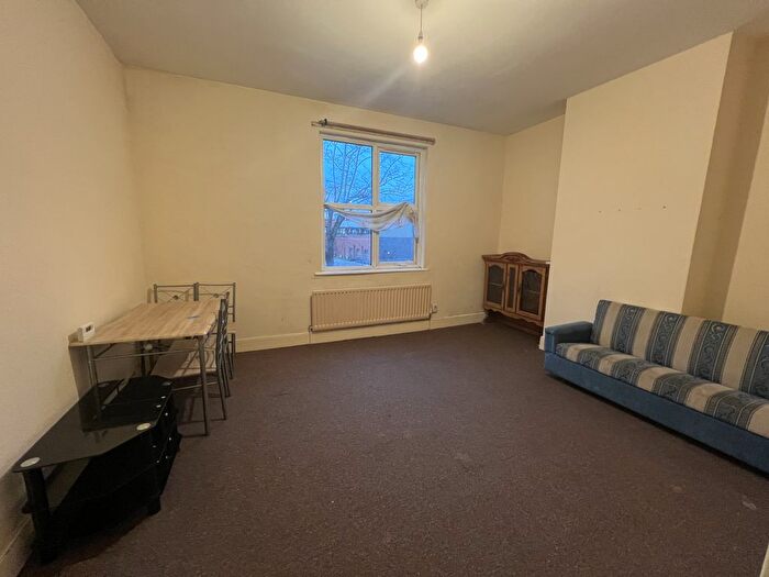 1 Bedroom Flat To Rent In Walnut Street, Leicester, LE2