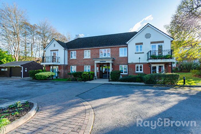 1 Bedroom Flat For Sale In Llys Pegasus, Ty Glas Road, Llanishen, Cardiff, CF14