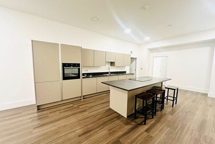 2 Bedroom Flat To Rent In Pilcher Gate, Nottingham, NG1