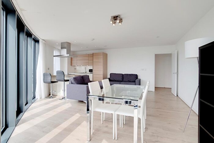 2 Bedroom Apartment To Rent In Unex Tower, London, E15