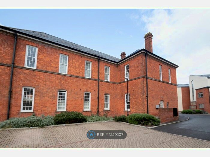 2 Bedroom Flat To Rent In Longley Road, Chichester PO19