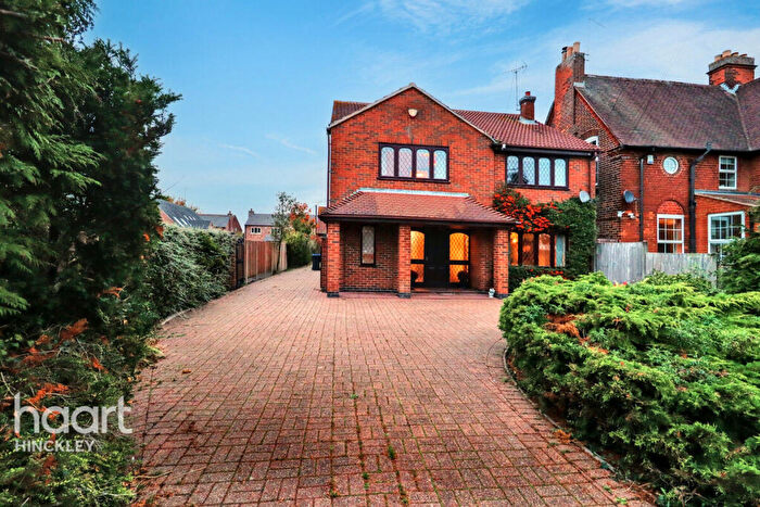 4 Bedroom Detached House For Sale In Coventry Road, Hinckley, LE10