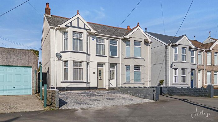 3 Bedroom Semi-Detached House For Sale In Borough Road, Loughor, Swansea, SA4