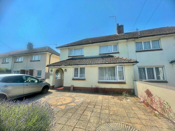 5 Bedroom House To Rent In Wallisdown Road, BH12