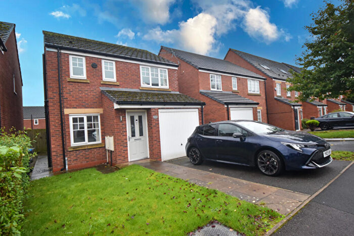 3 Bedroom Detached House For Sale In Prestwood Close, Davyhulme, M41