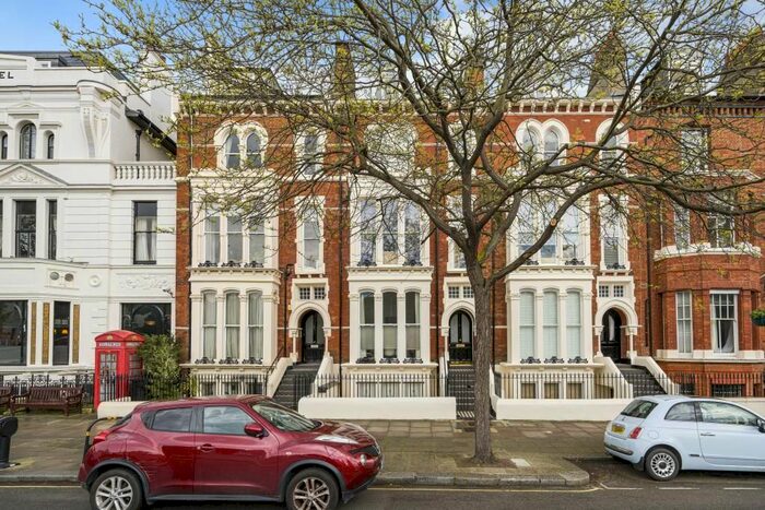 2 Bedroom Flat To Rent In Warrington Crescent, Maida Vale, W9