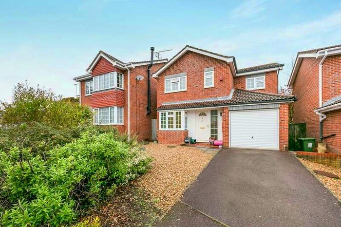 4 Bedroom Detached House To Rent In Copperfield Avenue, Sandhurst, GU47