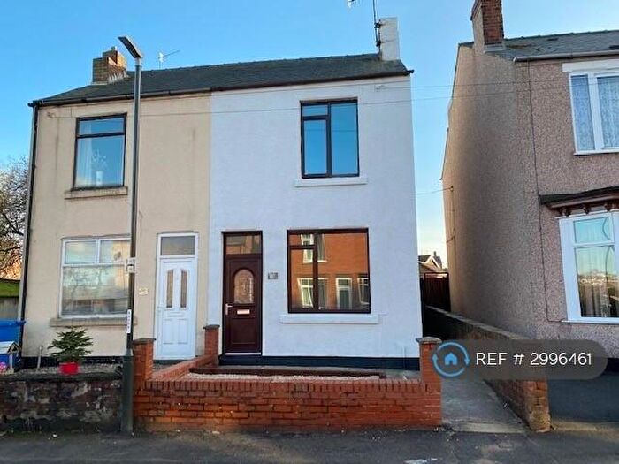 3 Bedroom Semi Detached House To Rent In Victoria Avenue, Chesterfield, S43