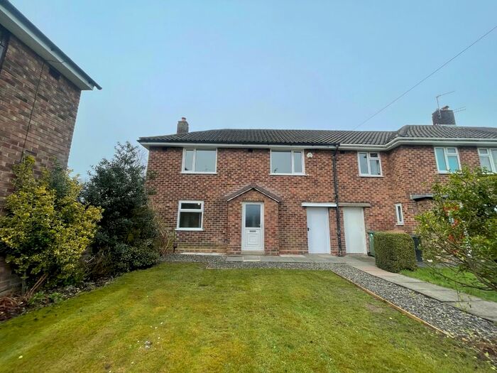 3 Bedroom Property To Rent In Broseley Avenue, Bromborough, Wirral, CH62