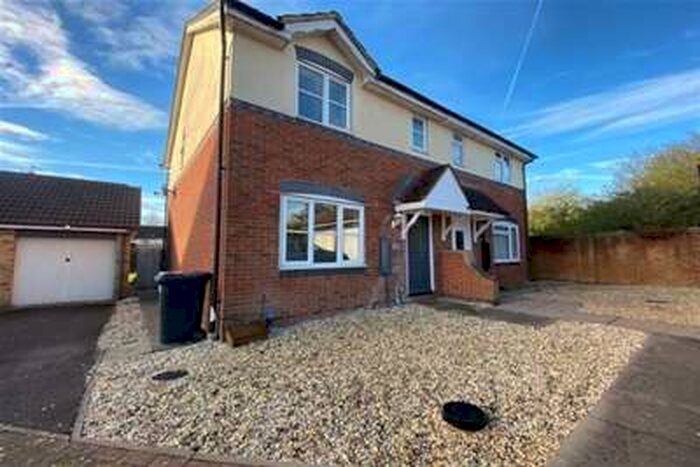 3 Bedroom House To Rent In North Swindon, SN25