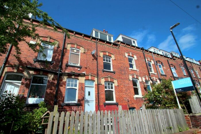 3 Bedroom Terraced House To Rent In Methley Lane, Leeds, West Yorkshire, Uk, LS7