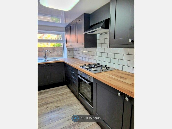 1 Bedroom Flat To Rent In Stacey Road, Cardiff, CF24