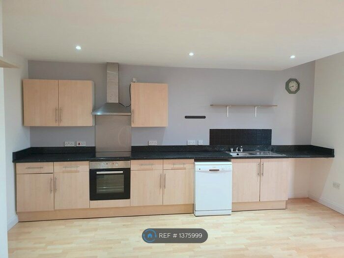 2 Bedroom Flat To Rent In Victoria Apartments, York, YO10