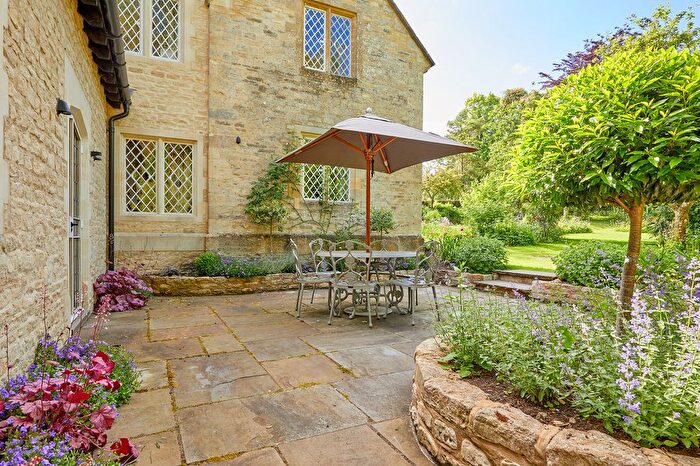 5 Bedroom Cottage To Rent In Swinbrook, Burford, OX18