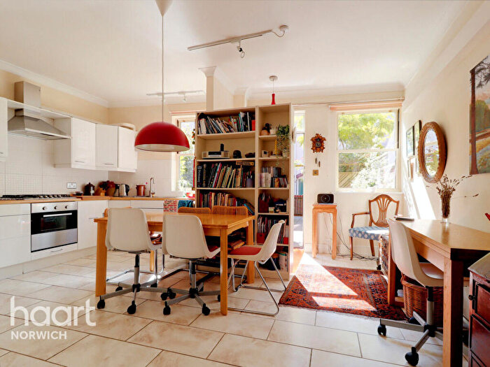 5 Bedroom Town House For Sale In Anchor Quay, Norwich, NR3