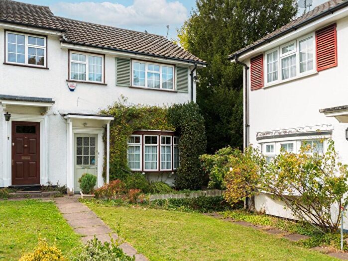3 Bedroom End Of Terrace House For Sale In Camborne Road, Sutton, SM2