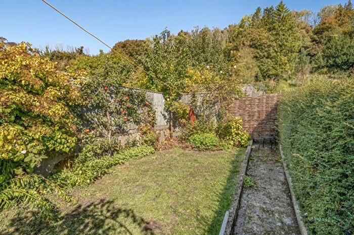 3 Bedroom Terraced House For Sale In High Street, Piddletrenthide, DT2