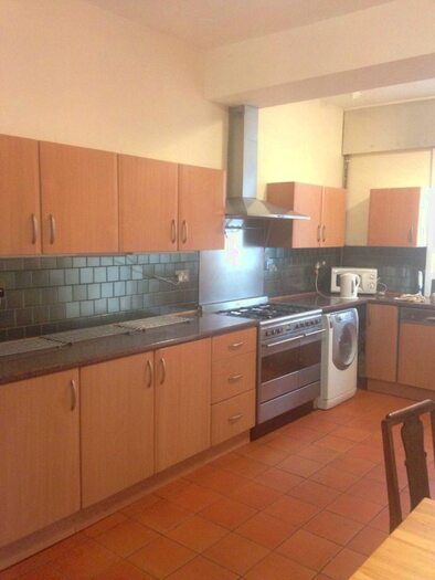 8 Bedroom House To Rent In Waterloo Road, Arboretum, Nottingham, Nottinghamshire, NG7