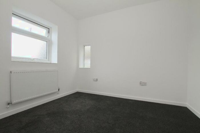 1 Bedroom Flat To Rent In High Street, Whitstable, CT5