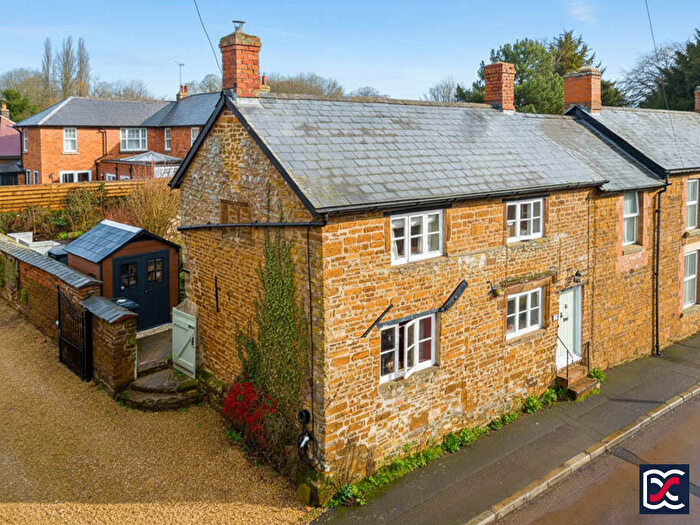 2 Bedroom Semi Detached House For Sale In King Street, Maidford, NN12