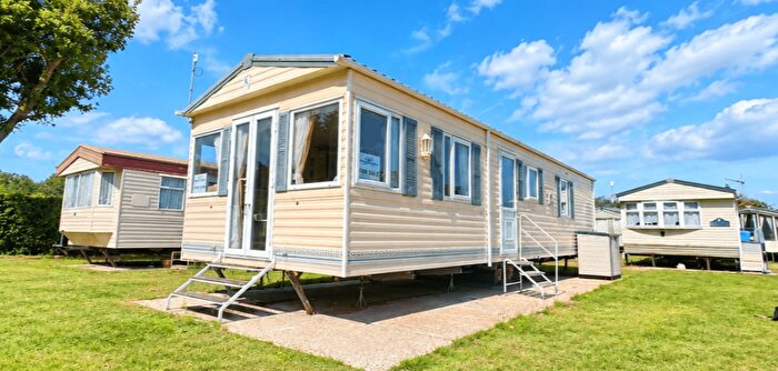 2 Bedroom Park Home For Sale In Plough Road, Minster On Sea, Sheerness, ME12