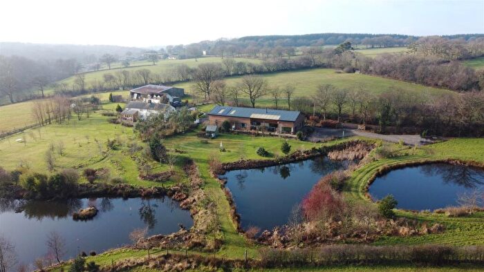 4 Bedroom Detached House For Sale In Meshaw, EX36