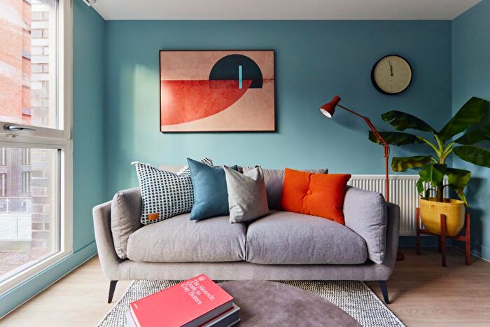 1 Bedroom Flat To Rent In The Junction, Whitehall, Leeds, LS12