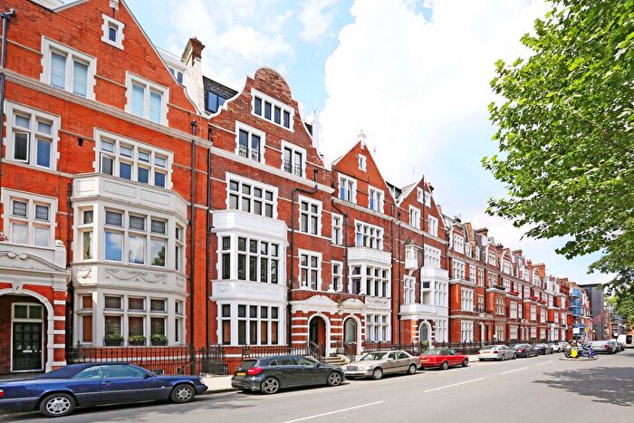 2 Bedroom Flat For Sale In Palace Court, London, W2