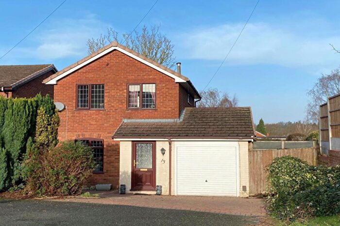 3 Bedroom Detached House For Sale In Lapwing Close, Kidderminster, DY10