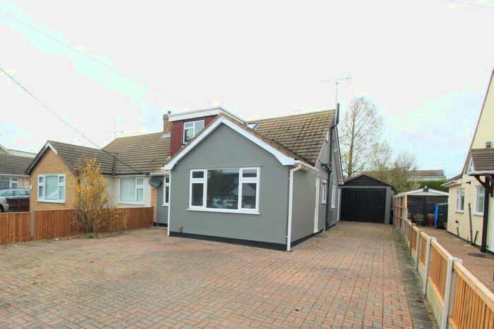 4 Bedroom Property To Rent In Grange Road, Wickford, SS11