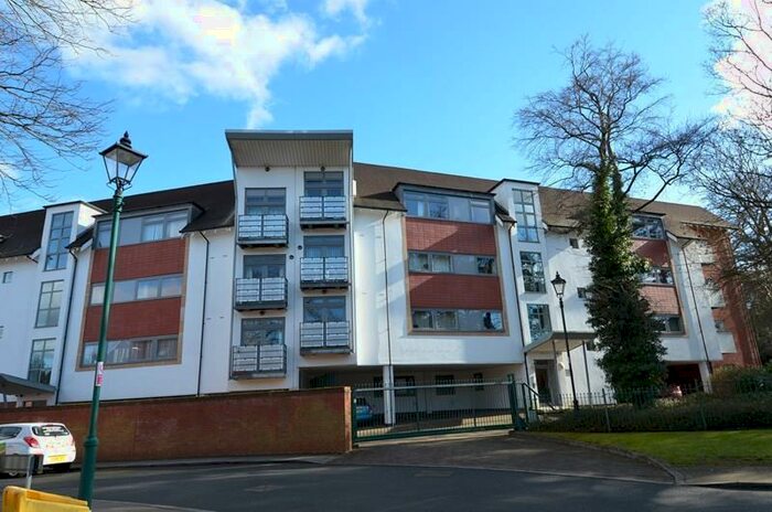2 Bedroom Apartment To Rent In Woodbrook Grove, B31
