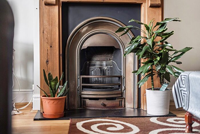 2 Bedroom Terraced House For Sale In Cromwell Road, Caversham, Reading, Berkshire, RG4