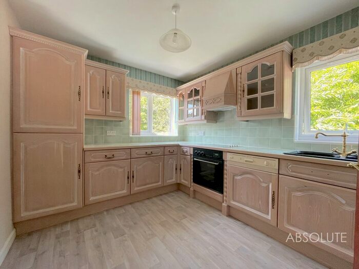 2 Bedroom Flat To Rent In Asheldon Road, Ilsham House Asheldon Road, TQ1