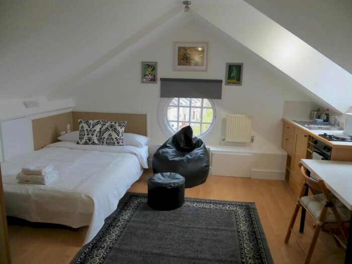 Studio To Rent In Fulham Palace Road, Hammersmith, London, W6