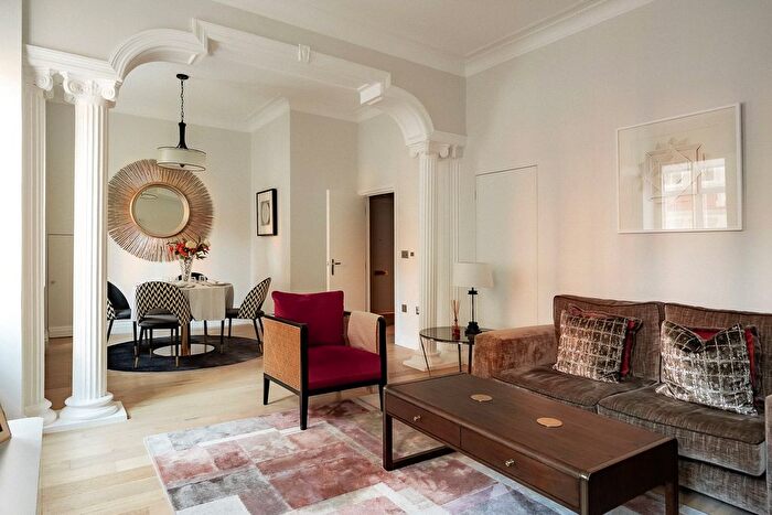 2 Bedroom Flat To Rent In Park Street, Mayfair, W1K