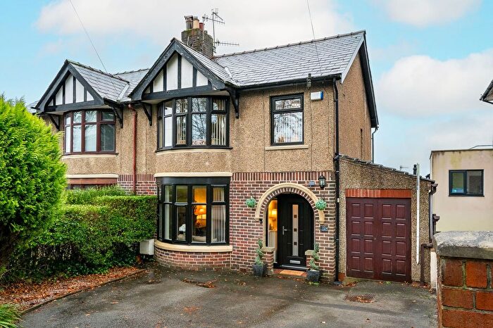 4 Bedroom Semi Detached House For Sale In Marsden Road, Burnley, BB10