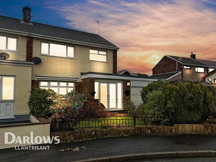 3 Bedroom Semi-Detached House For Sale In Brookway, Tonteg, CF38
