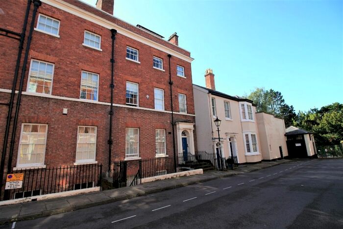 1 Bedroom Flat To Rent In Quarry Place, Shrewsbury SY1