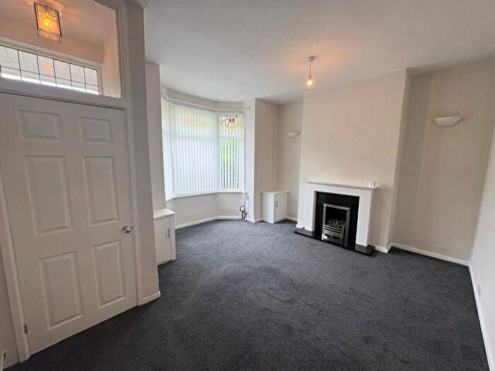 2 Bedroom Terraced House To Rent In Lumn Road, Hyde, SK14