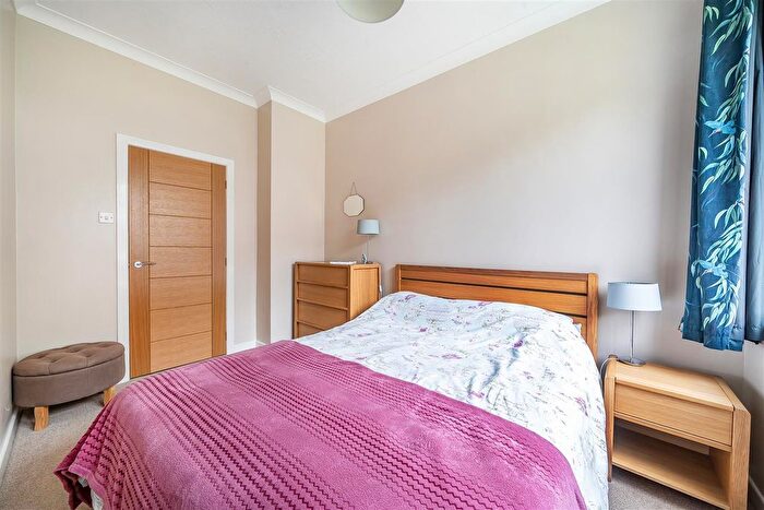 1 Bedroom Flat For Sale In Cliff Avenue, Swanage, BH19